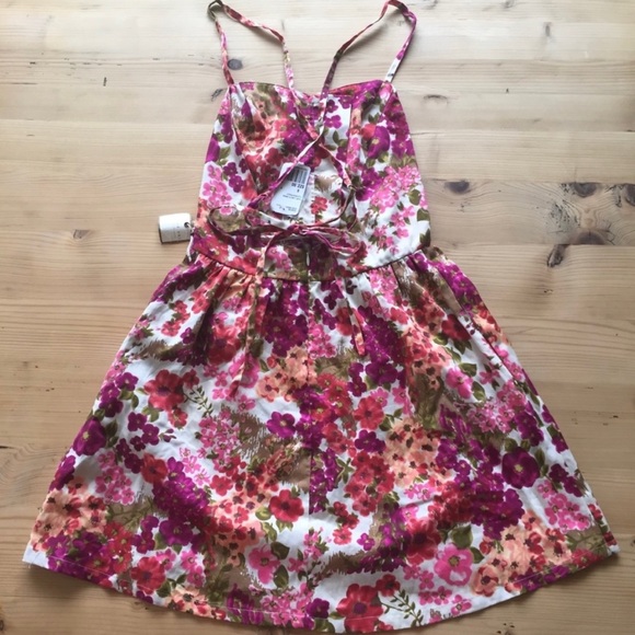 NWT cross back Forever 21 Floral Dress - Picture 2 of 6